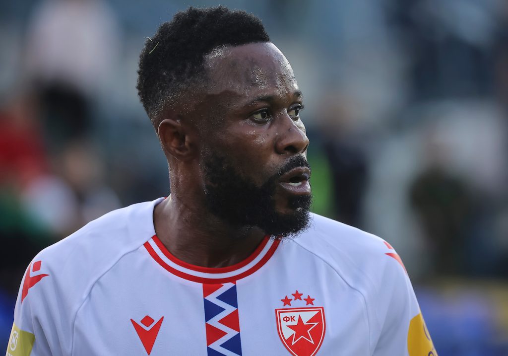 GDE JE SMEH, TU JE I KANGA Urnebesan snimak Gabonca u ulozi stonog tenisera… (VIDEO)