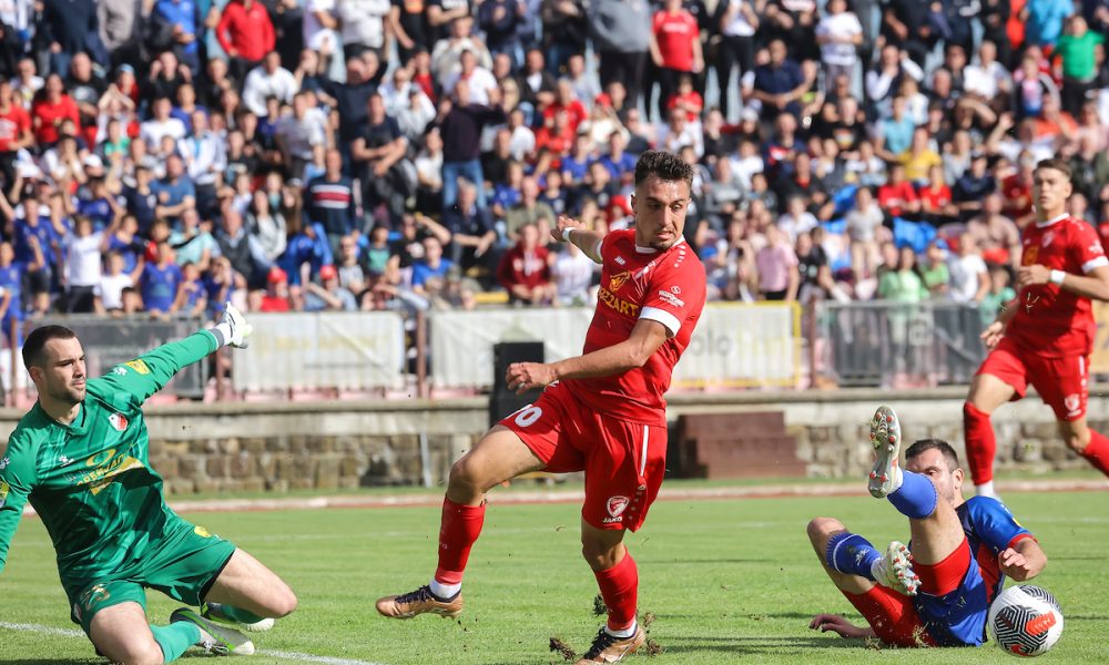 „BOMBA“ Aleksić za sada sprečio novi šamar srpskom fudbalu, produžeci u Podgorici (VIDEO)