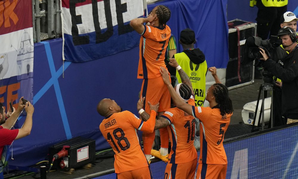 NE ŠALE SE Junajted doveo jednog Holanđanina, sada bi i drugog