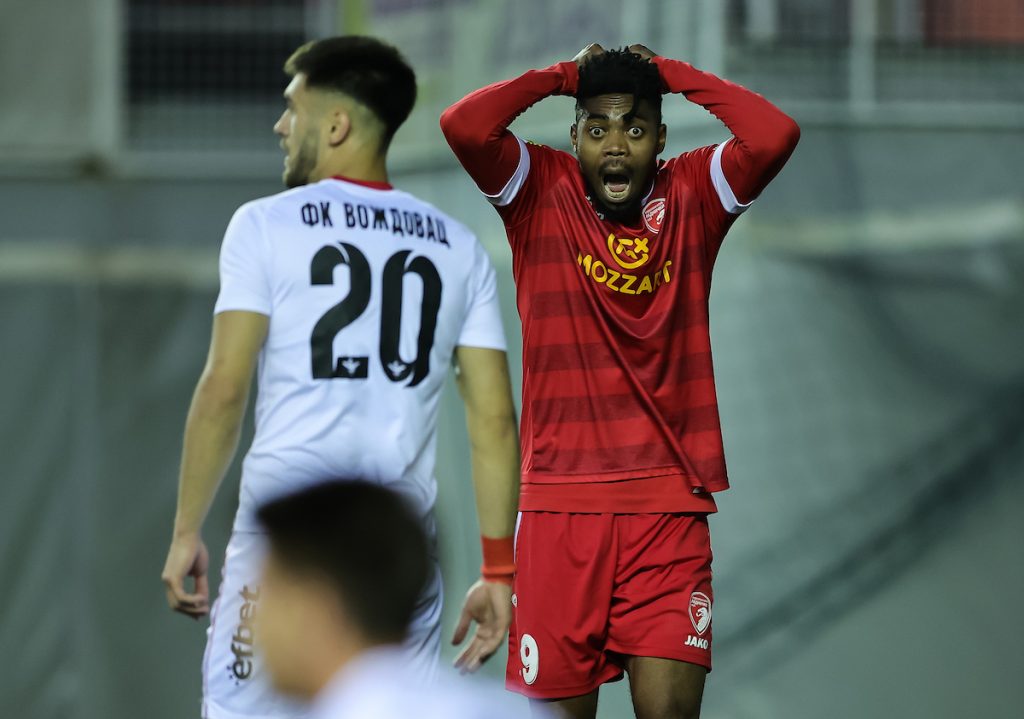 SADA ZVANIČNO Bivši napadač Radničkog obukao dres Astane (FOTO)