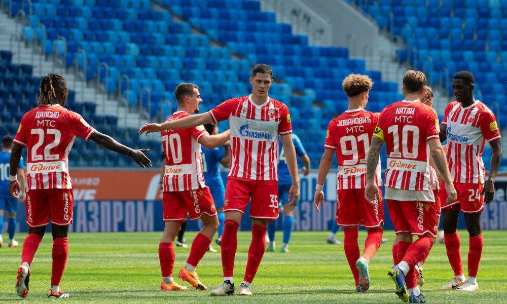 OPŠTA TUČA ZVEZDINIH RIVALA Letele pesnice po terenu, „po nosu“ dobio i sudija (VIDEO)