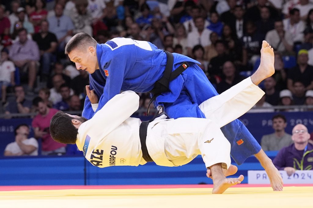 SJAJAN DEBI Bunčić se plasirao u drugo kolo na OI u Parizu