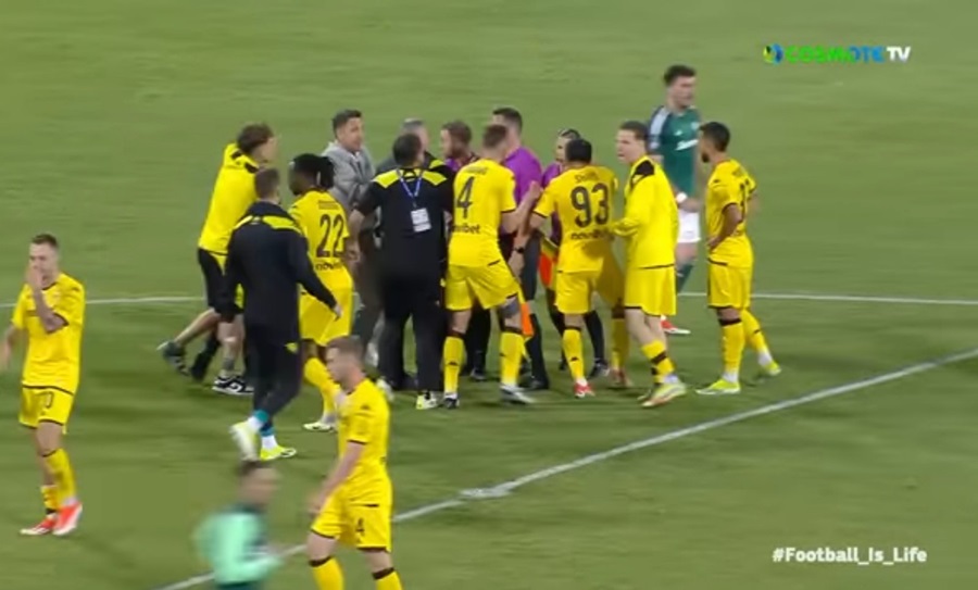 OVO DO SADA NIJE VIĐENO Drakonska kazna u Grčkoj! Savez suspendovao sve igrače jednog kluba…