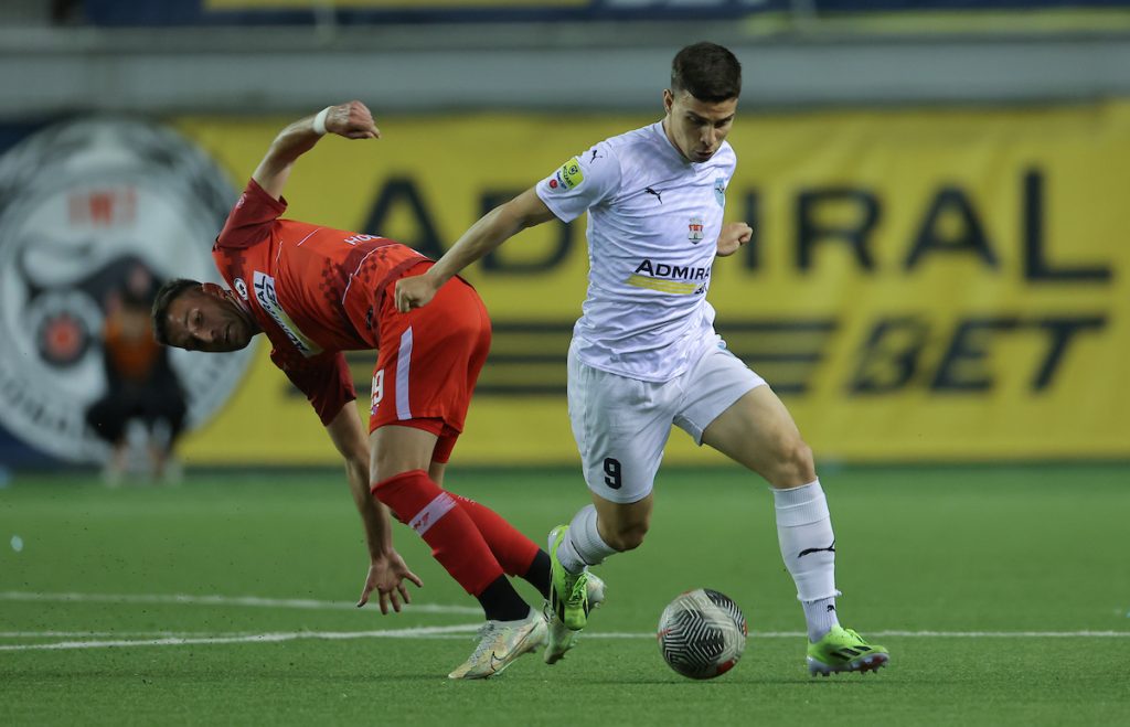 KAKAV POČETAK! „Dizelka“ kontrama uništila Radnički! Autogolovi držali Kragujevčane u životu, ali … (VIDEO)