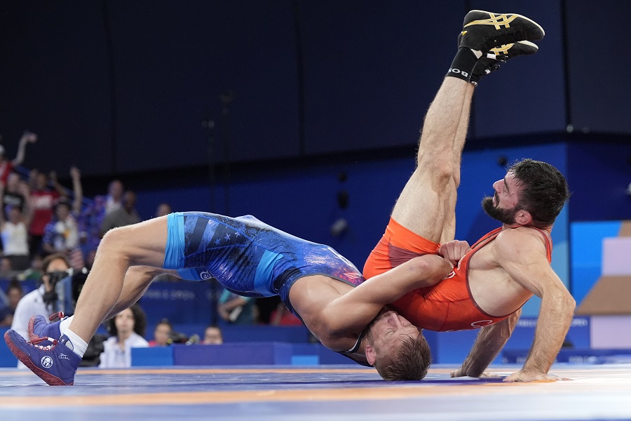 STRANCI POD ZASTAVOM SRBIJE, DA ILI NE? Predsednik OKS dao odgovor! Samo dvoje bilo nadomak medalje u Parizu