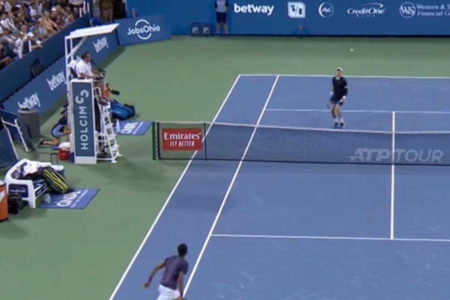 ZBOG OVOGA ĆE DA UVEDU VAR I U TENISU Sudija dodelio Britancu skandalozan poen i pobedu, ovaj se pravio blesav (VIDEO)