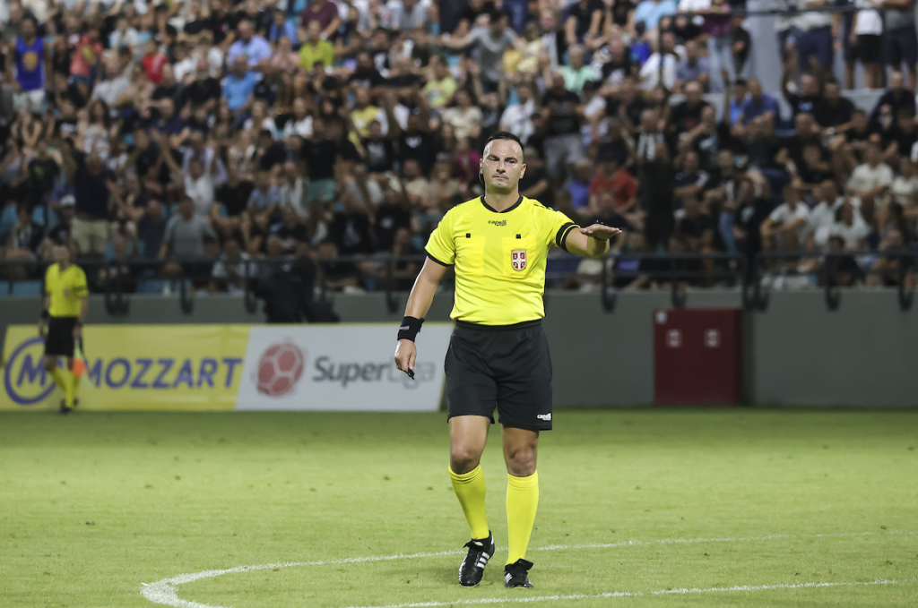 Da li je Ivković pogrešio što nije dosudio penal za Partizan? (VIDEO)