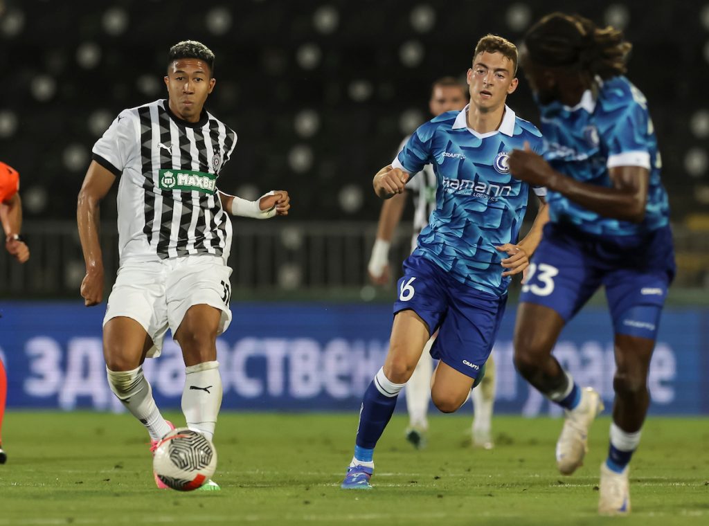 EVROPA PUTUJE I NE MISLI NA PARTIZAN Posle Dinama i Lugana i Gent se sladio u Humskoj – 0:1! Crno-beli surovo kažnjeni za promašaje (FOTO/VIDEO)