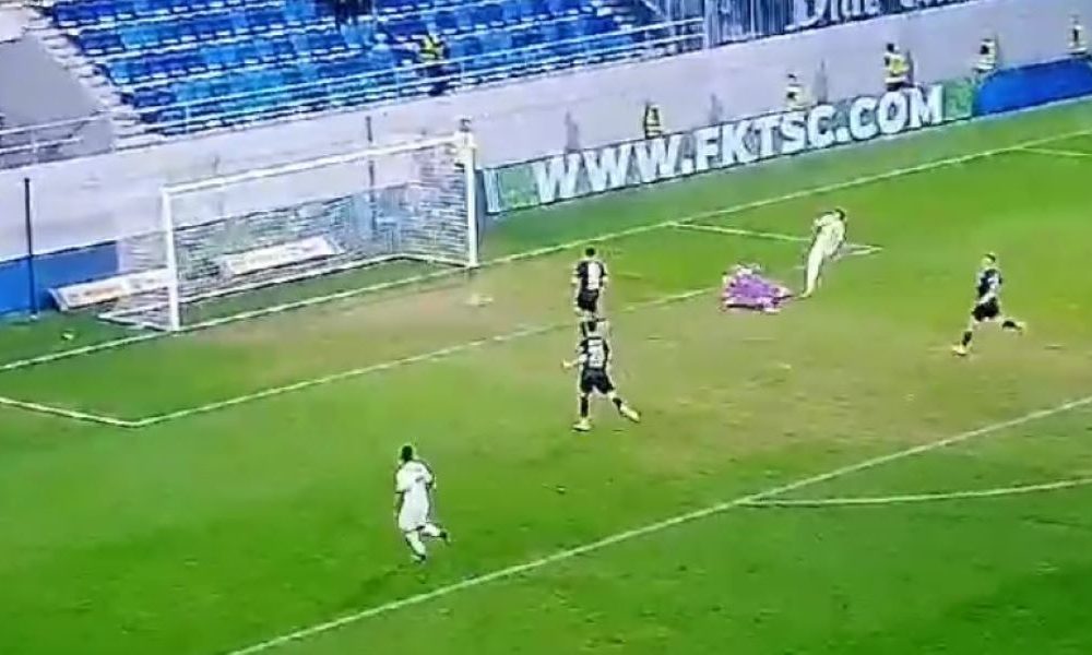 DANAK NEISKUSTVU Mituljikić postigao gol, sudija ga nije priznao i pokazao mu crveni karton (VIDEO)