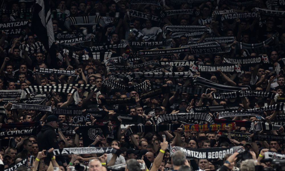 ZAŠTO JE SADA SPOMINJU? Navijači Partizana na rukometnoj utakmici vređali Vesnu Čović (VIDEO)