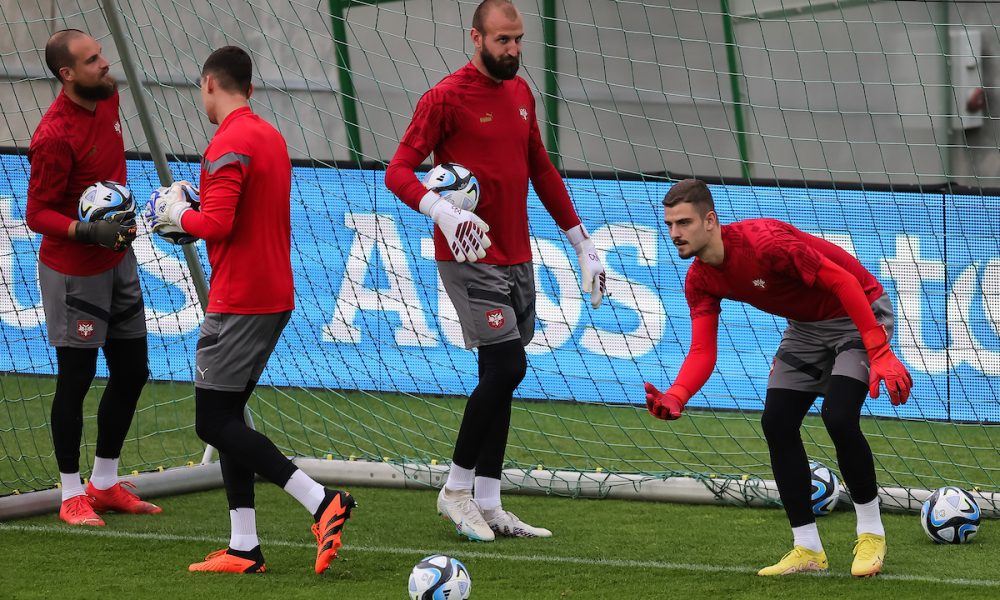 NIŠTA OD PREMIJER LIGE Srpski golman odlazi iz Londona! Sledeća destinacija je…