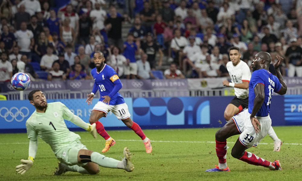 FUDBAL Poznati finalisti, Španija preokreotom do borbe za zlatom, domaćin slavi novog igrača Bajerna (VIDEO)
