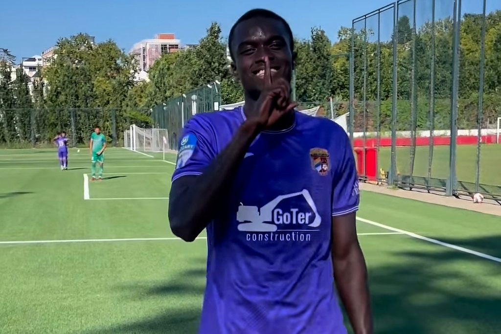 START SEZONE OBOJEN U LJUBIČASTO Babakar za MBS: Svi mi maštamo da zaigramo u dresu Crvene zvezde (FOTO, VIDEO)