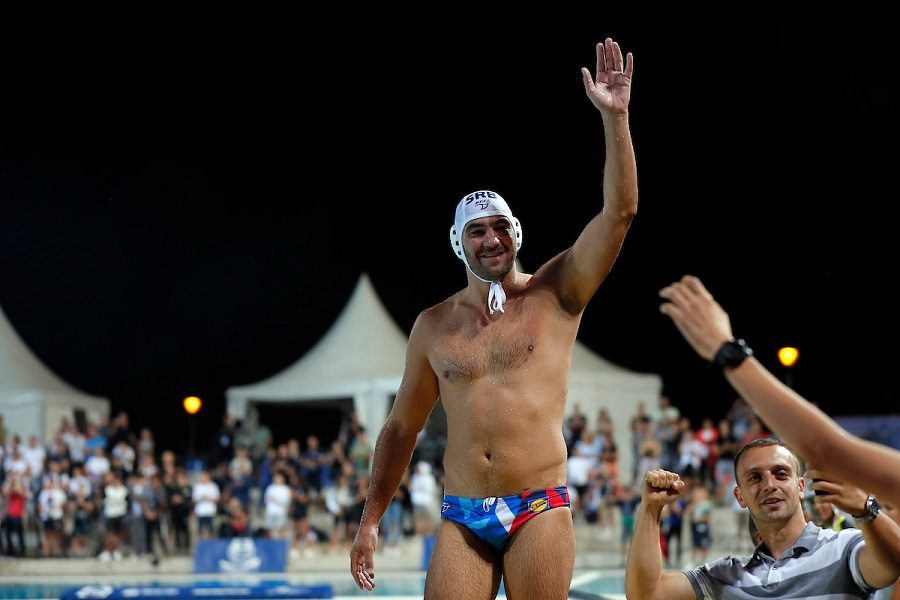 PONOSAN SAM, BILO JE LEPO Trofejni srpski vaterpolista završio igračku karijeru