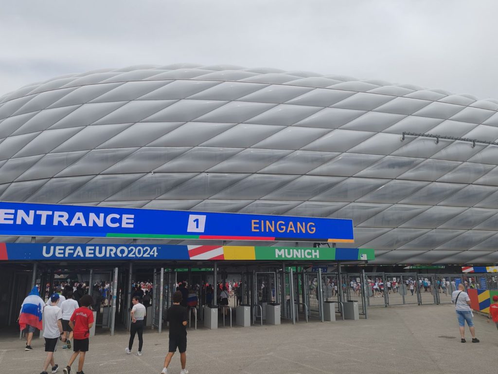 Bajern za 200 miliona evra kupuje dva igrača, jedan je bio želja Crvene zvezde