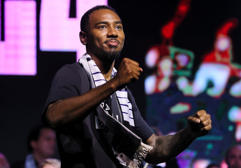 ODUŠEVLJEN PODRŠKOM „GROBARA“ Majk: Brate, atmosfera u Areni je bila neverovatna!