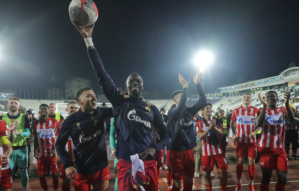 ZVEZDU U JANUARU ČEKAJU MILIONI Napadač upisan u tefter, evo o kom klubu je reč… (VIDEO)