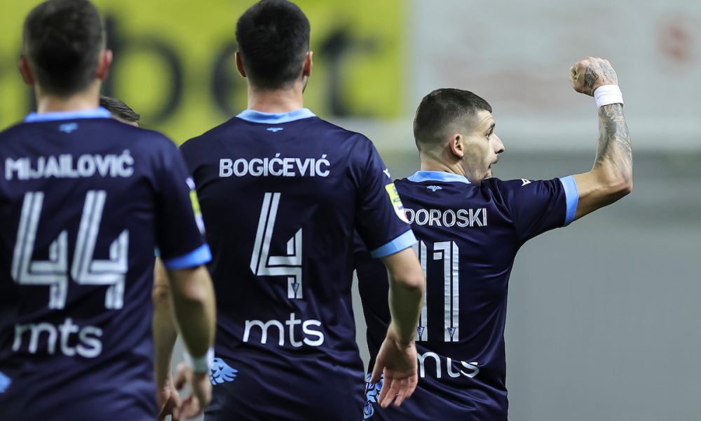 FUDBAL OD KOJEG BOLE OČI Devedeset i kusur minuta ničega na severu zemlje! Bezidejni Subotičani i Pančevci podelili plen