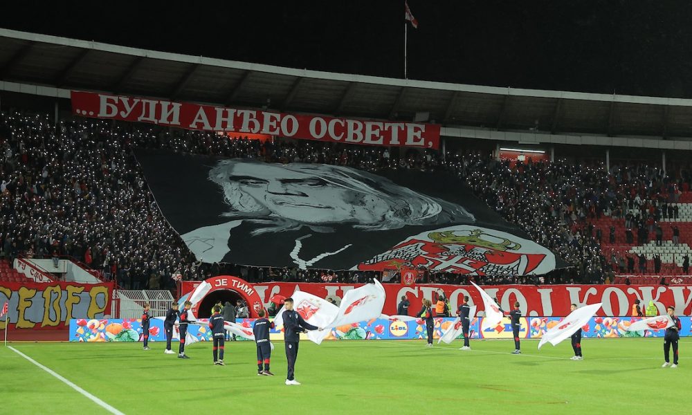 DIRLJIVO Pogledajte kako su se „delije“ oprostile od Bore Đorđevića (VIDEO)