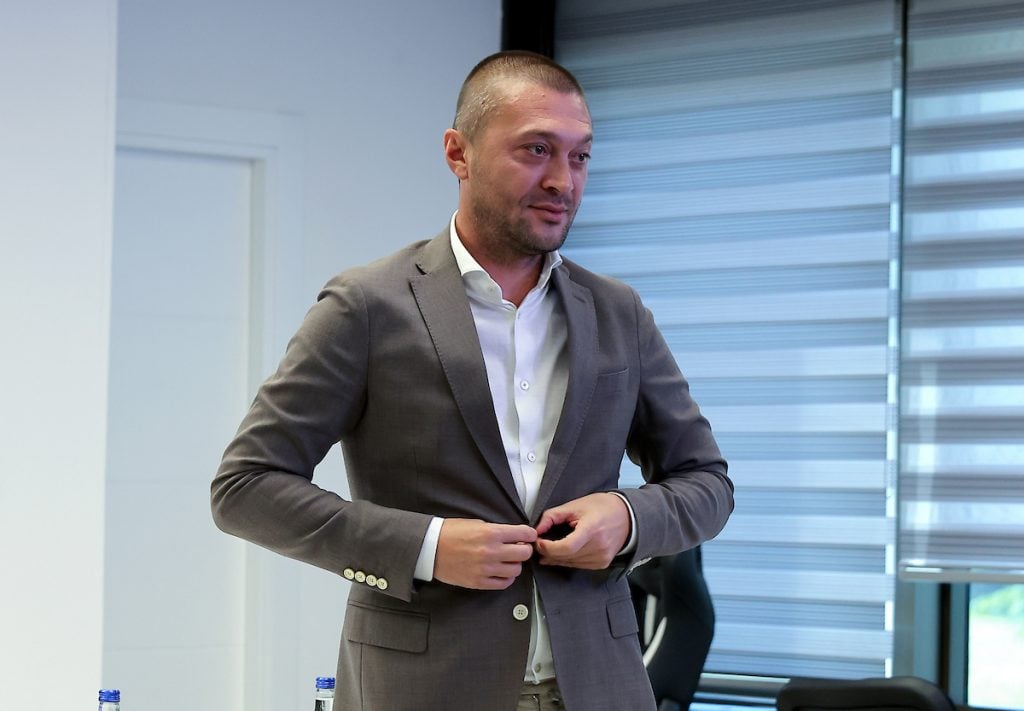 FRAPANTNE SUME Iliev je u Partizanu postao milioner! Evo koliko je tačno novca zaradio! A tek da vidite koliko para traži od „fantomskog ugovora“…