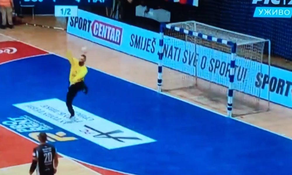 INCIDENT NA MEČU SUPERKUPA Vošin rukometaš pogodio golmana Partizana u glavu, pa zaradio isključenje! (VIDEO)