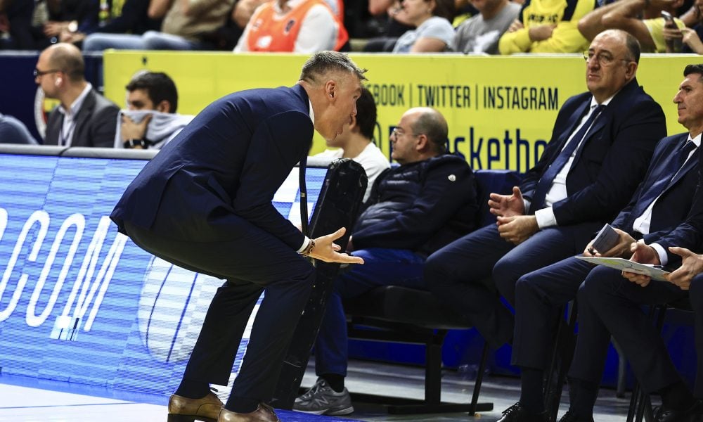 Šta bi ovo? Košem kakav se retko viđa, u poslednjoj stotinki srušen šampion! (VIDEO)