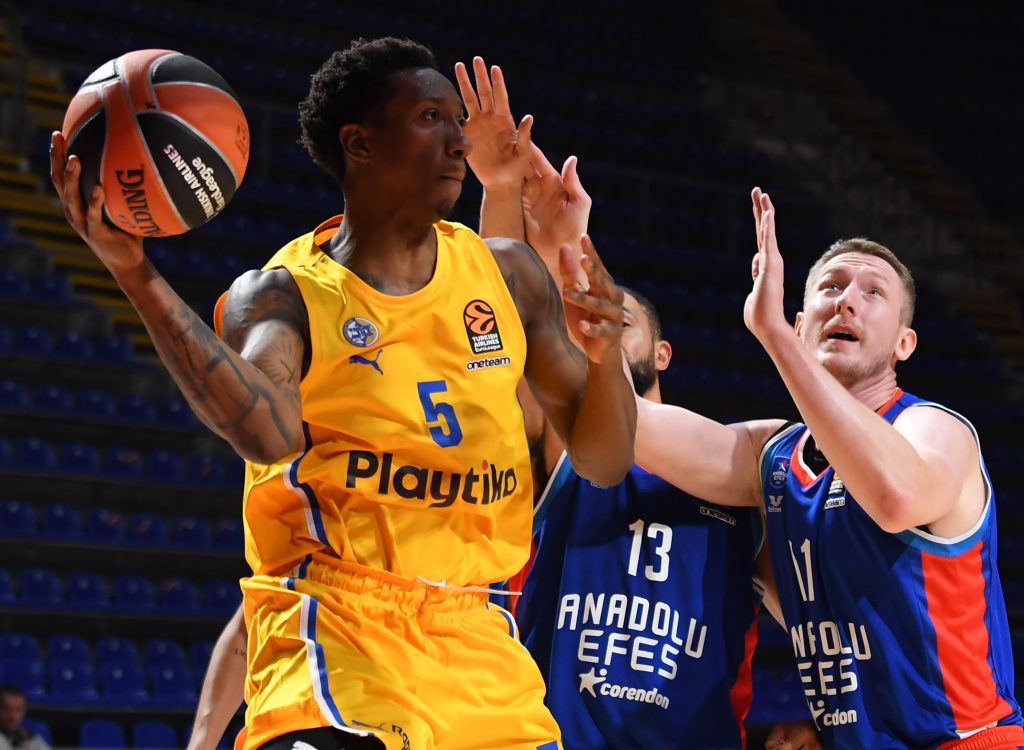 Partizan juri drugu pobedu… Makabi protiv crno-belih sa novim „oružjem“