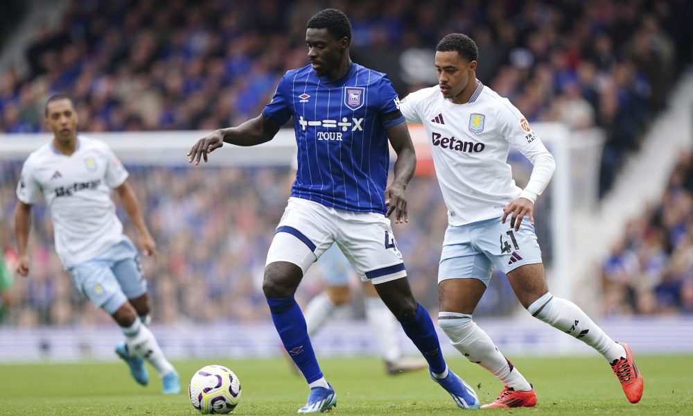 BIZARNA I UMALO KOBNA POVREDA BIVŠEG FUDBALERA MANČESTER JUNAJTEDA Uzeo je da opere sudove, a onda…