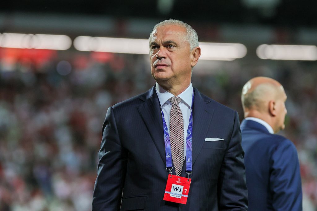 TERZA, DOVEDI GA Na dodeli Zlatne lopte generalni direktor Zvezde se slikao sa jednim od najboljih strelaca planete! (FOTO)