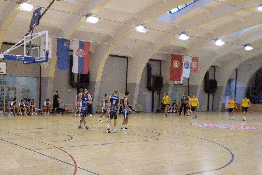 LJUBITELJI KOŠARKE „POLJUBILI VRATA“ U DUVANIŠTU Junior u Šivari dobio triler protiv Bora (VIDEO)
