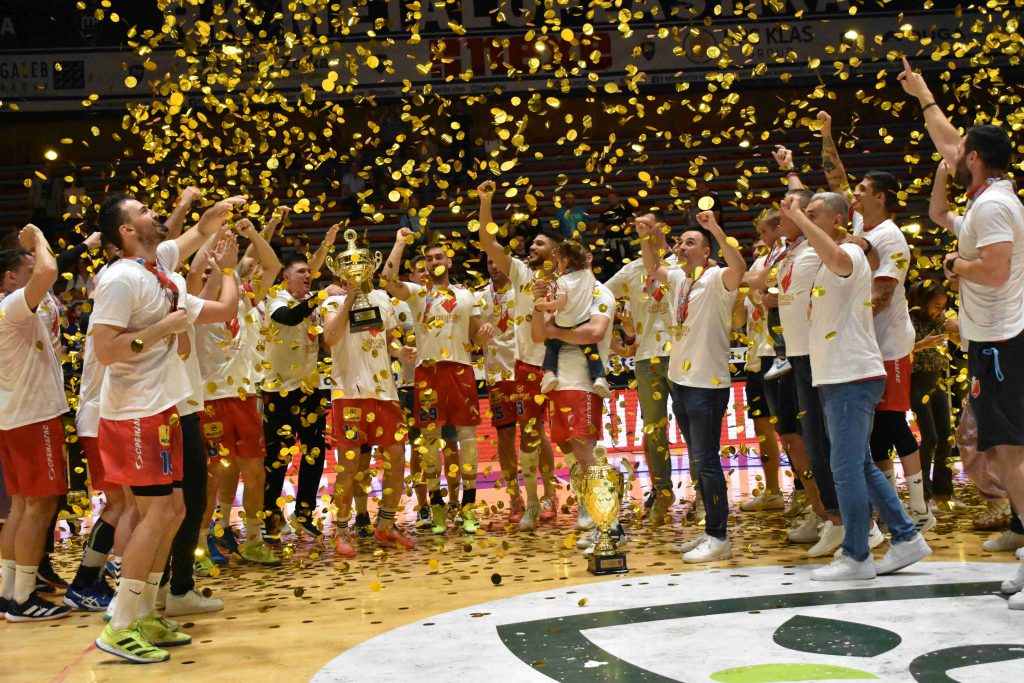 NOVI SAD NA NOGAMA Na megdan Voši stiže najbolji klub 21. veka