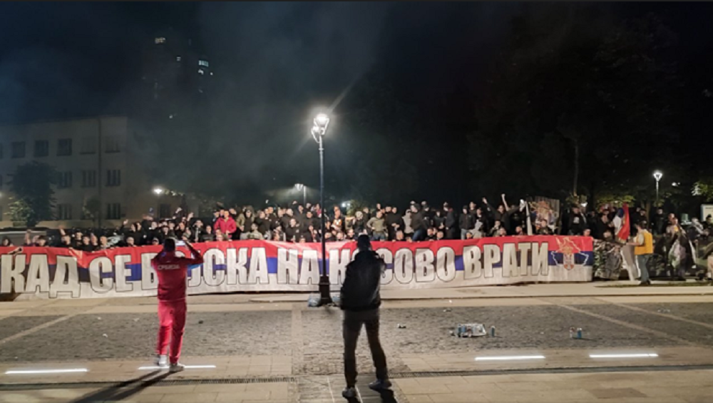 DŽAKU ČEKA PAKLEN DOČEK „Kosovo je srce Srbije“ odjekuje Leskovcem (VIDEO)