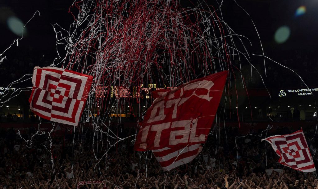 ZVEZDA UPUTILA APEL NAVIJAČIMA PRED MEČ S BARSOM Dve stvari će da budu strogo zabranjene!