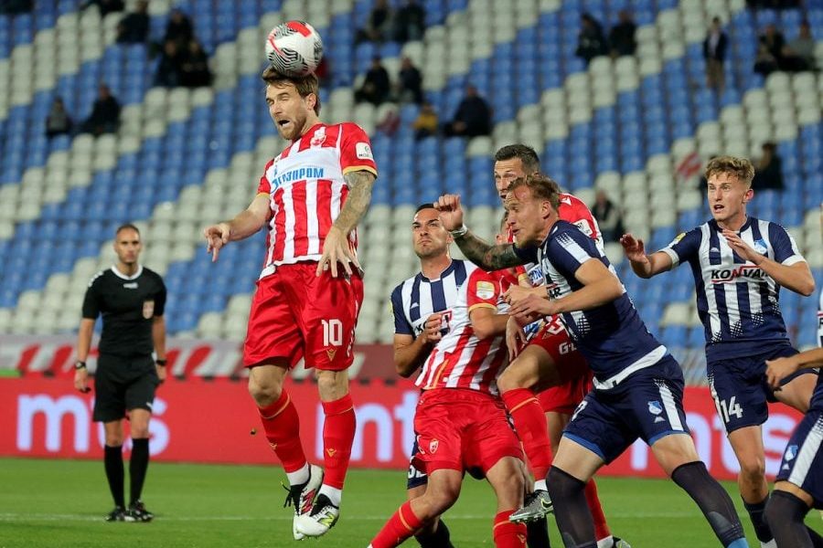 SABLASNO PRAZNI STADIONI Jedan trećeligaš imao veću podršku nego „večiti“ rivali… Ovaj grad postaje fudbalski centar (VIDEO)