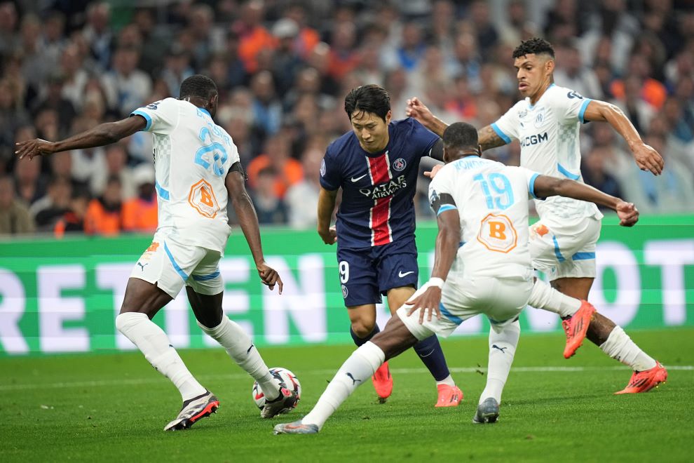 GOLMANE, RECI „MOJA!“… Komičan autogol u najvećem francuskom derbiju (VIDEO)