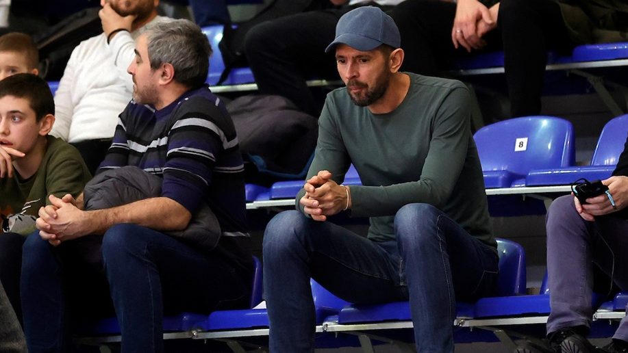 Lončar kritikuje jednog igrača: Opustio se, okreće se ka sudijama i gestikulira