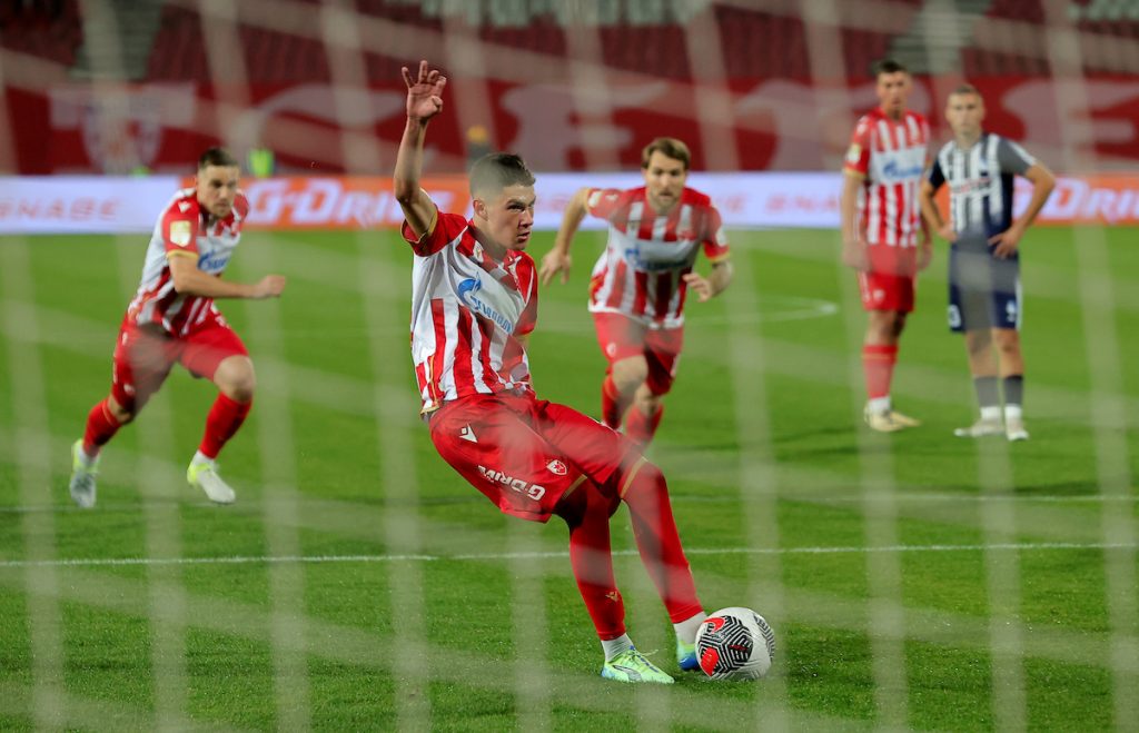 RANO Dva penala za Zvezdu u prvih 10 minuta, debitantski gol „Mesija“ (VIDEO)