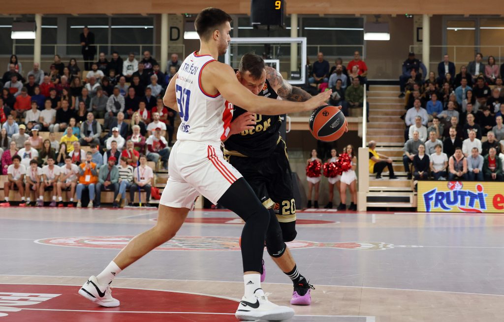 NBA REZULTAT U MONAKU „Kneževi“ neumoljivi u napadu, Zvezda otišla na pauzu sa „-6“ (VIDEO)
