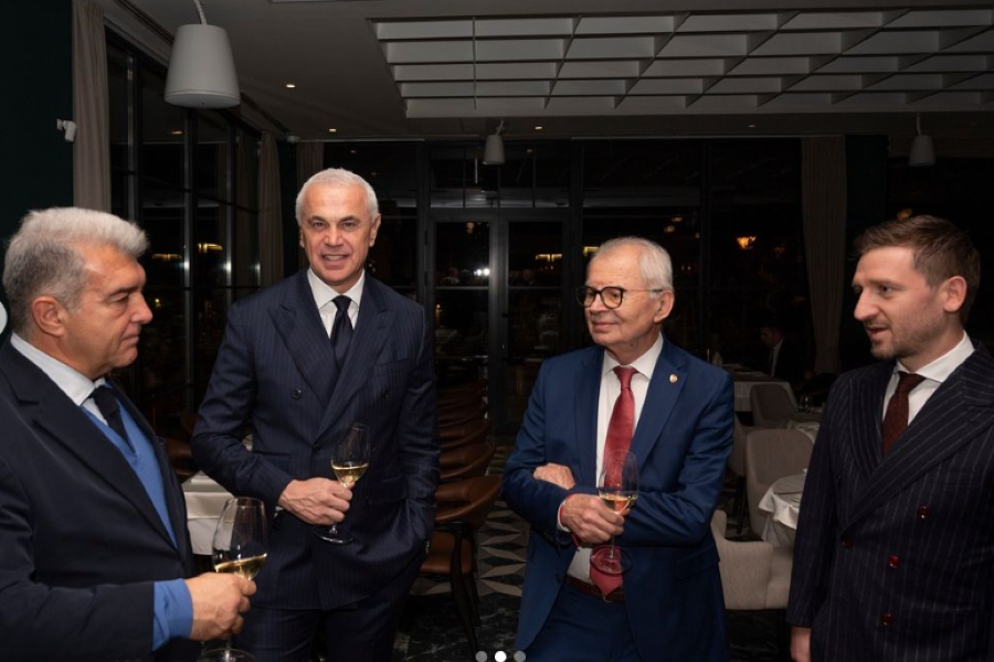 SVI NA OKUPU Zvezda ugostila čelnike Barselone (FOTO)