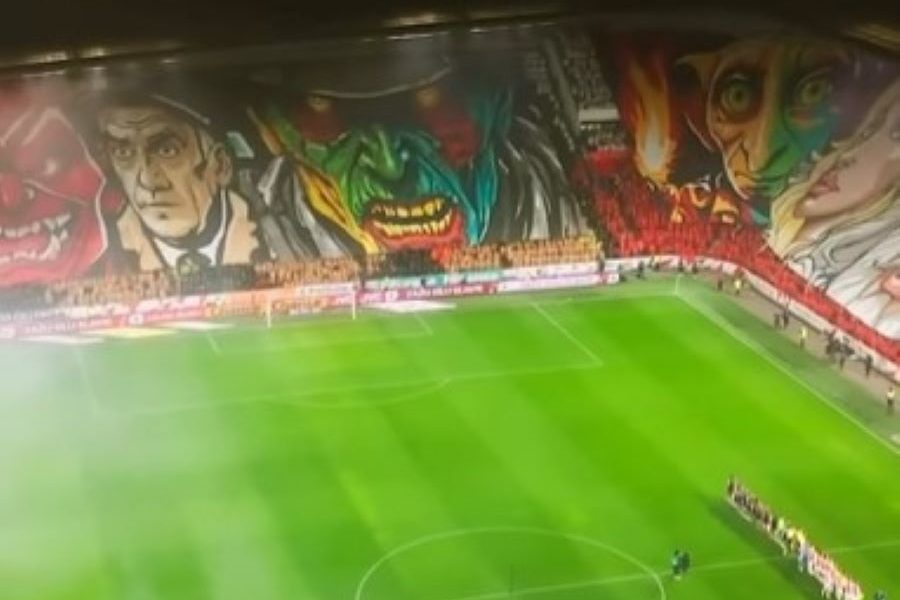 SVET ULTRASA OVO NE PAMTI Ludnica u Pragu! Koreografija ispod koreografije, a onda i bakljada (VIDEO)