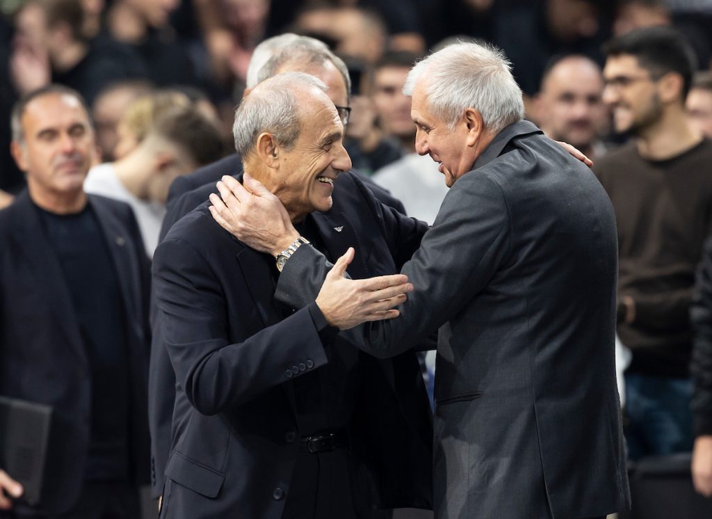 NAJSKUPLJA FOTOGRAFIJA EVROLIGE Dve trenerske legende sa 13 trofeja u elitnom takmičenju