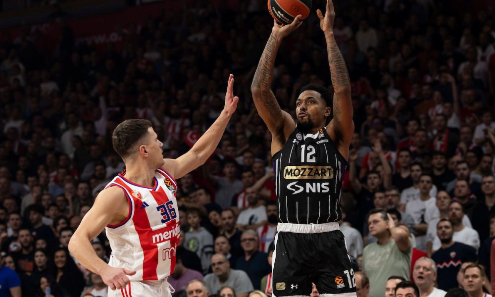 EKSPERT PRONAŠAO ČAK 17 SUDIJSKIH GREŠAKA NA VEČITOM DERBIJU Evo kome su išle u prilog! Arbitri su zaštitili dva igrača…