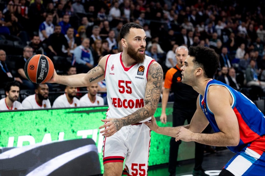 ZVEZDO, ČUVAJ SE OVOG ČOVEKA, NIJE DŽEJMS… Monako preokretom slavio pred dolazak crveno-belih