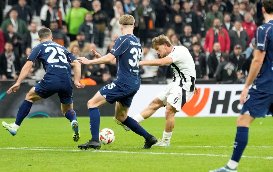 LIGA EVROPE U Istanbulu sve rešeno u finišu, Bešiktaš srušio Malme