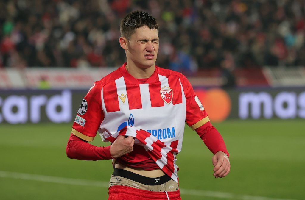 SKENER MAXBET SPORTA Barselona je s neke druge planete… Milojević dozvolio reprizu Monte Karla… Preveliki teret na leđima deteta od 17 godina, platio je cenu odrastanja