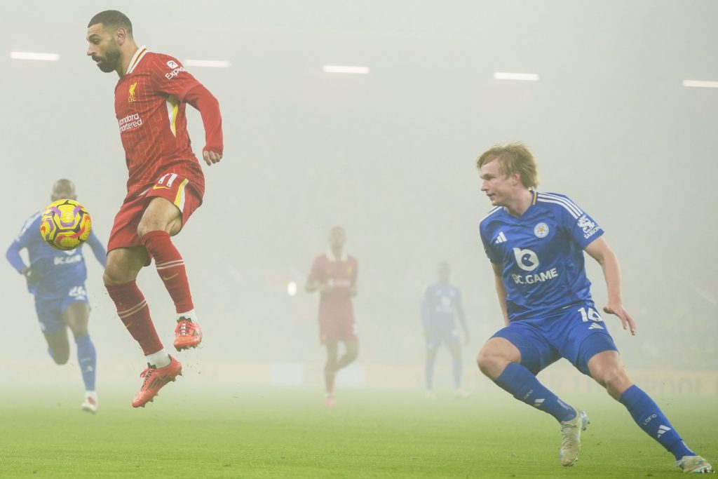 PREMIJER LIGA Lester zapretio na Enfildu, ali Liverpul gazi ka tituli (VIDEO)