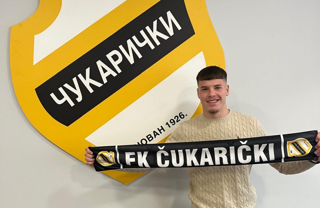 PROIZVOD ZALAGANJA I DOBRIH REZULTATA Omladinac Čukaričkog potpisao profesionalni ugovor (FOTO)