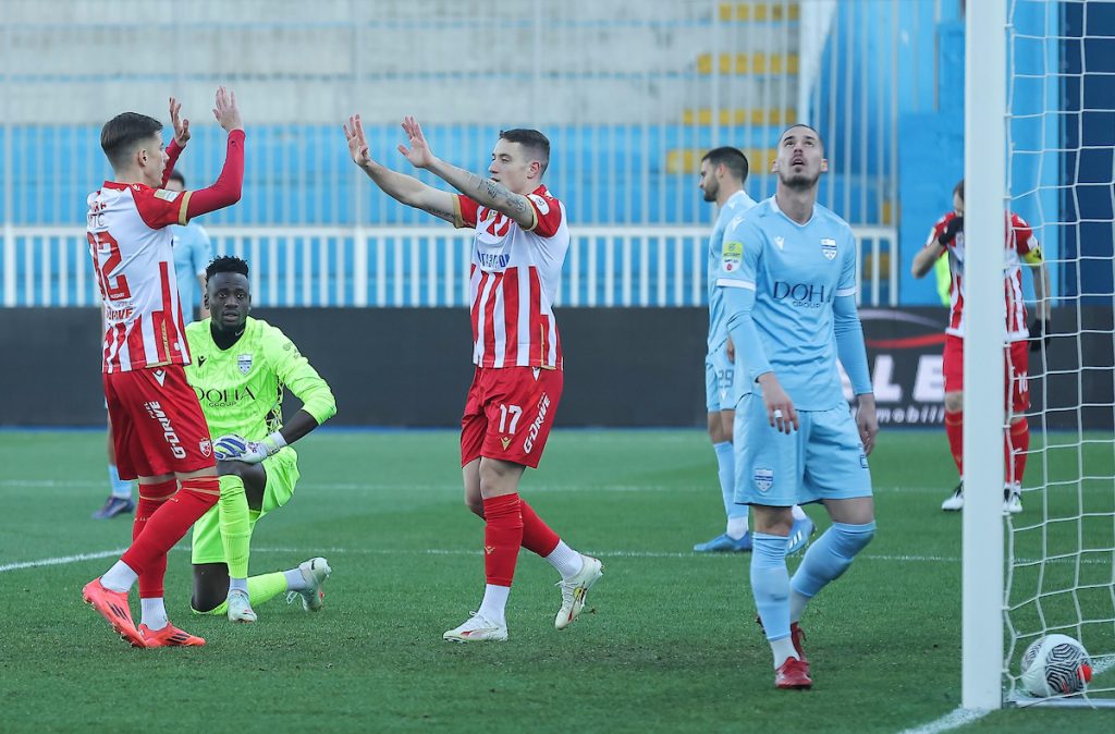 „DEDA MRAZ“ PORANIO U NOVI PAZAR I STAO NA GOL Poklon Jakuba i pogodak Duartea sa nekoliko metara na praznu mrežu! Odmah 2:0! (VIDEO)