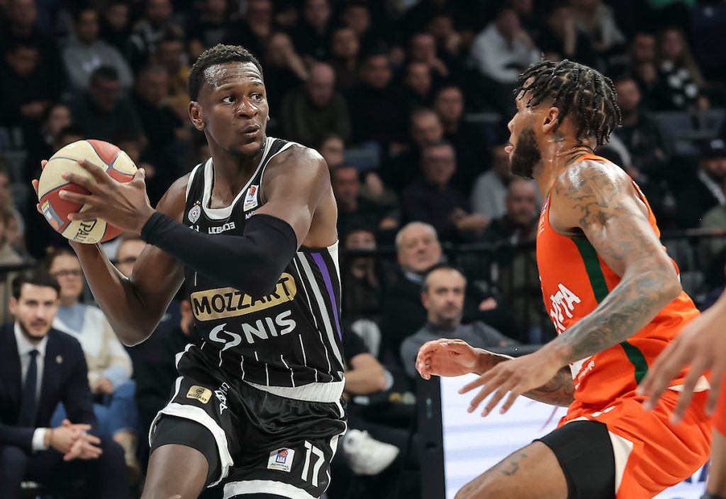 PARTIZAN SE MUČI PROTIV LJUBLJANČANA Cedevita Olimpija ima „+5“ na poluvremenu u Areni (VIDEO)