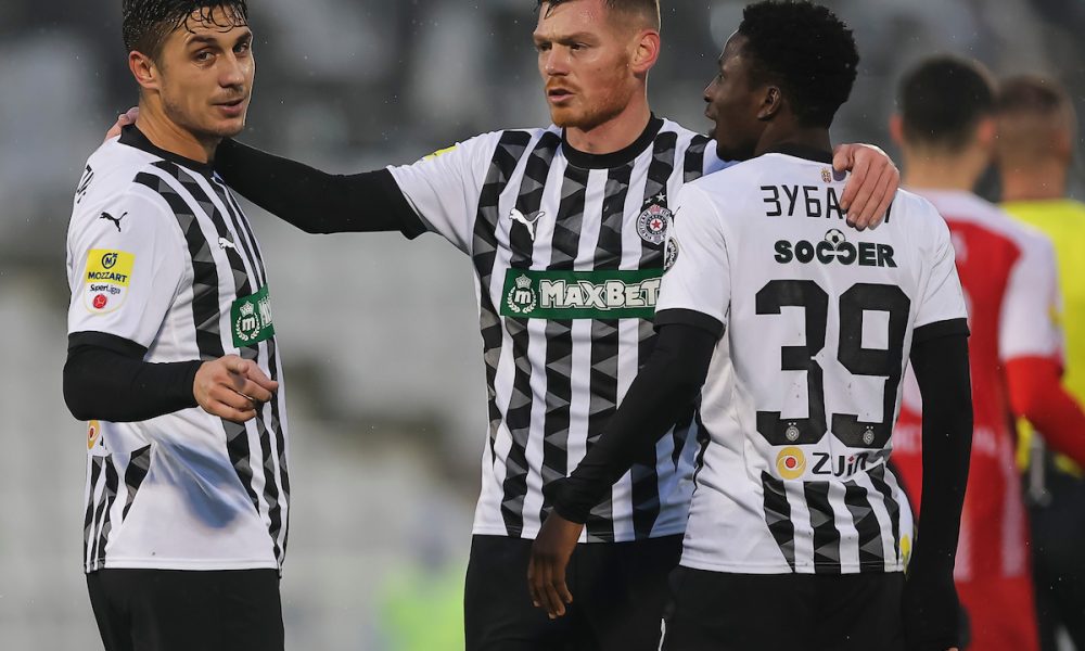 BAŠ, BAŠ NEOPREZNO Oštar start fudbalera Radničkog, Natho jedva stoji na nogama! Partizan duplirao prednost! (VIDEO)